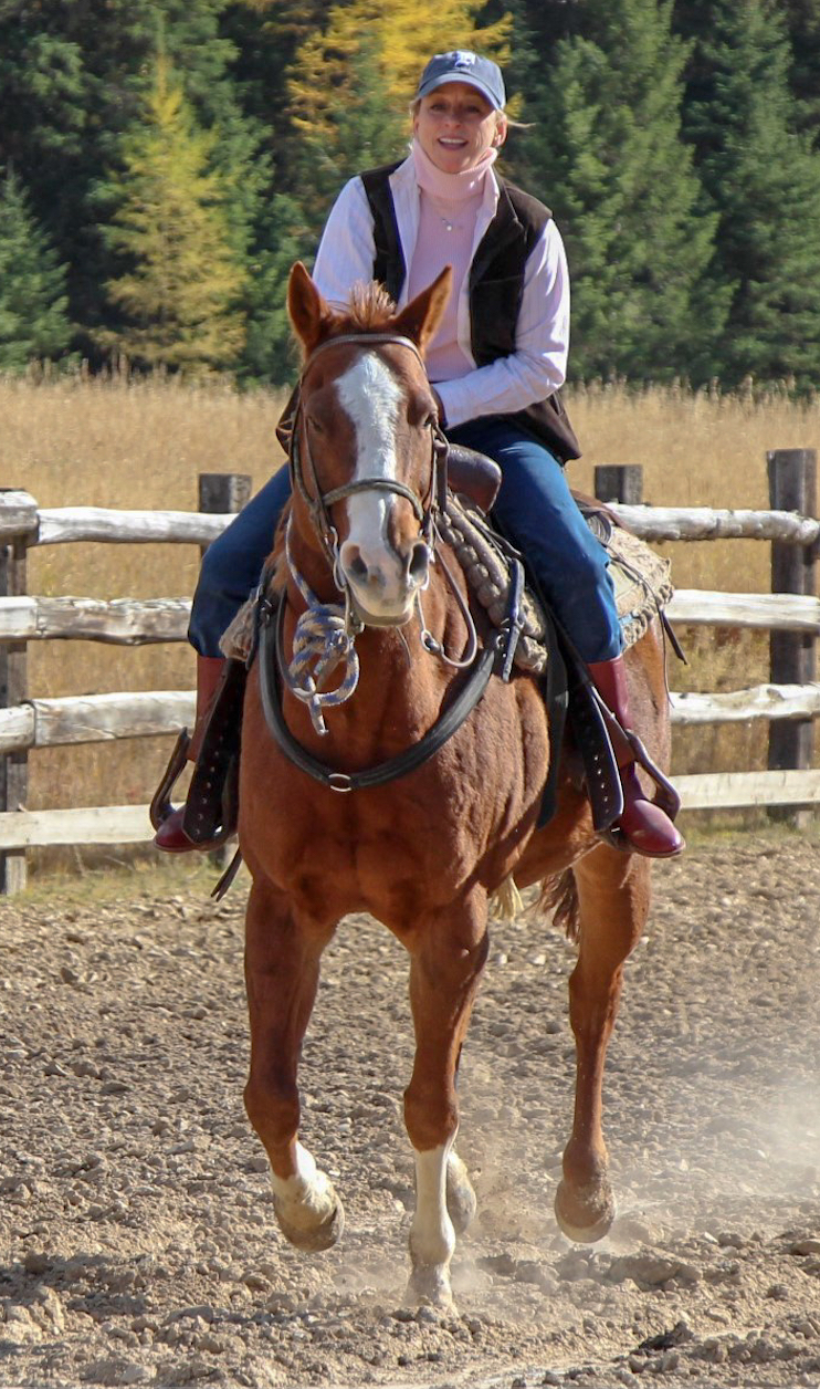 Robyn Mueller Board Member