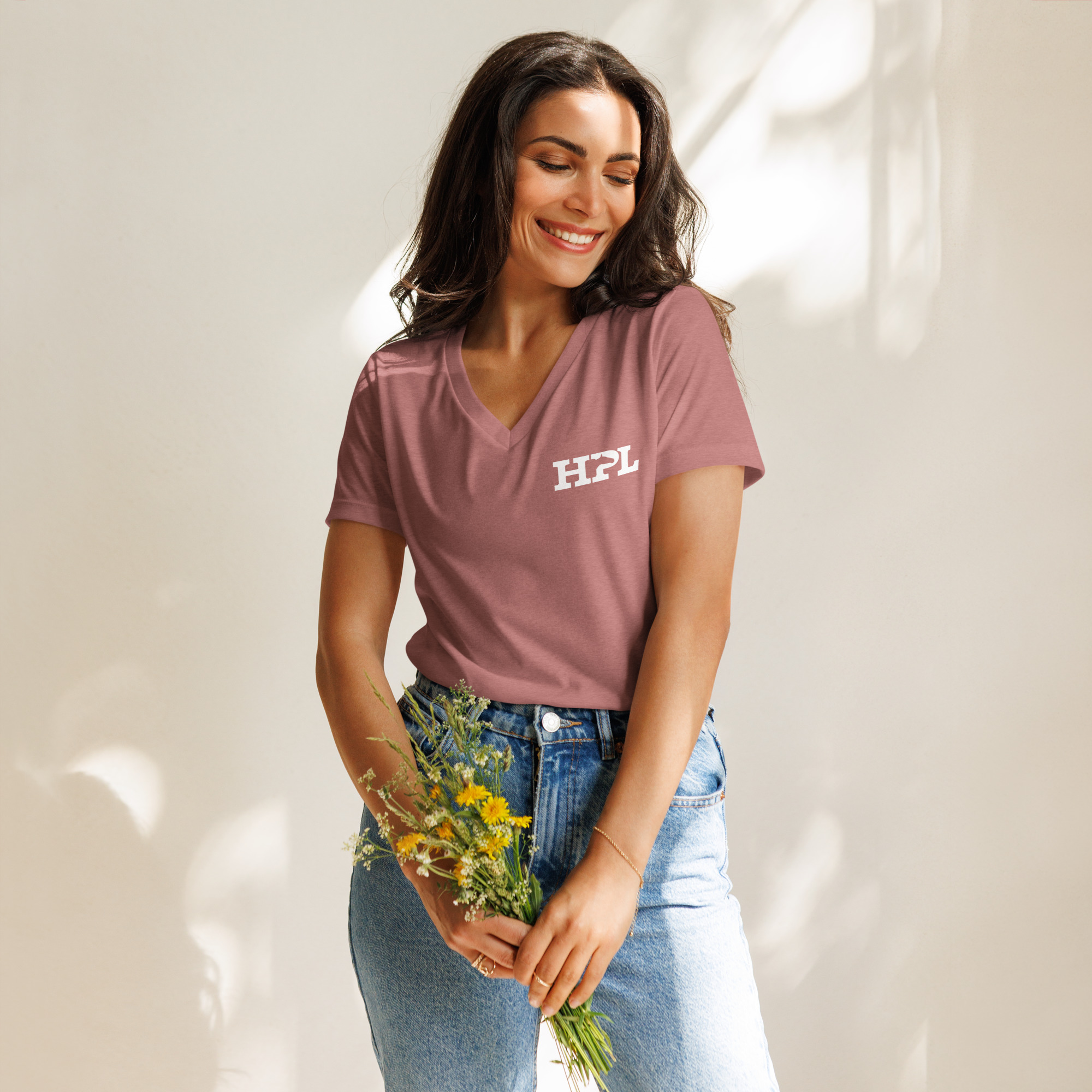 HPL Women’s relaxed v-neck t-shirt